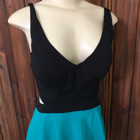 Marciano Dress - Picture 3 of 7